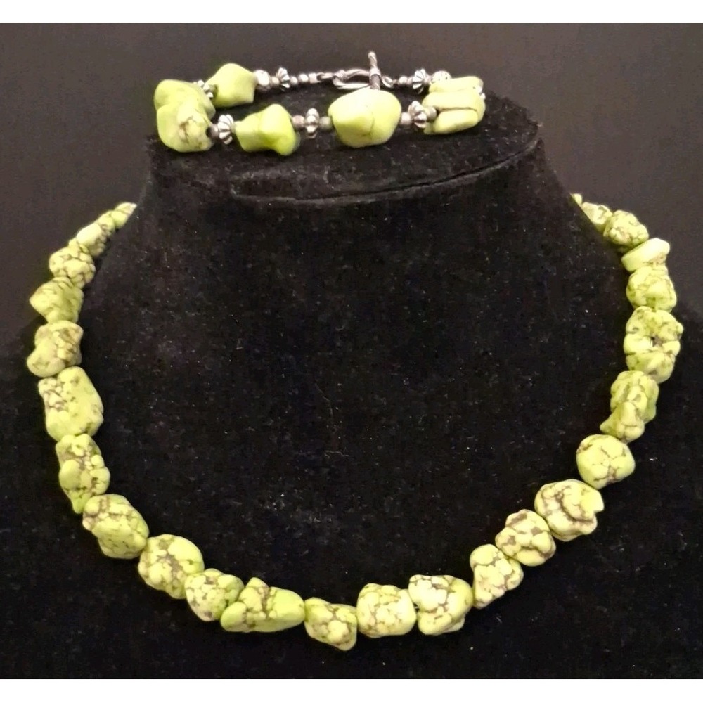 Vintage Green Turquoise 17.5"Necklace and 7.5" bracelet‎ with silver beads